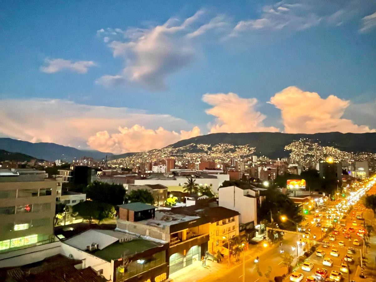 Apartamento En Laurels Medellín Extérieur photo